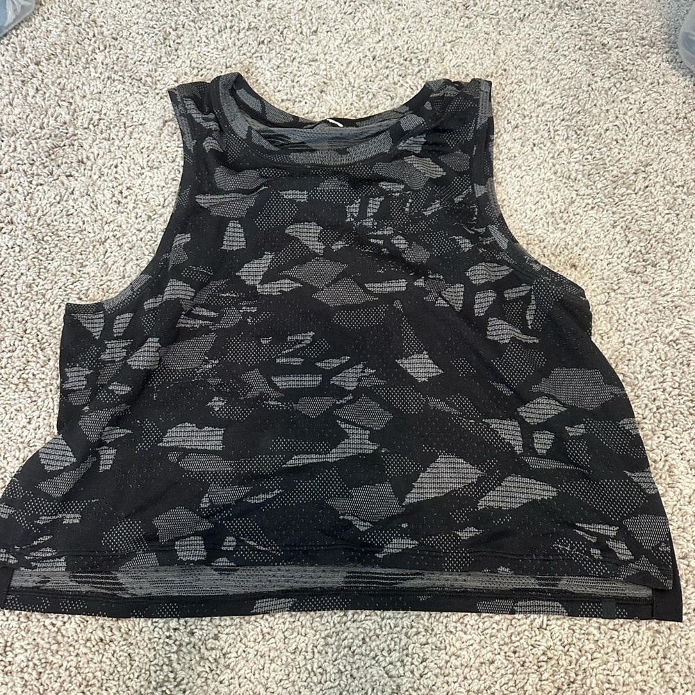 Lululemon tank top